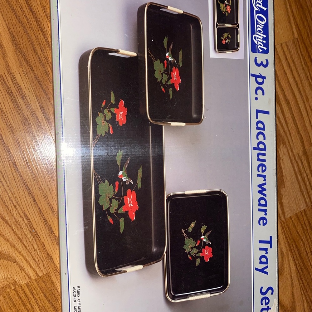3 piece laquerwear humming bird tray set
